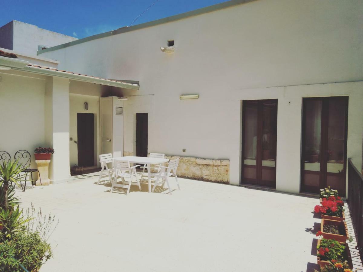 Il Cantone Toritto Exterior foto
